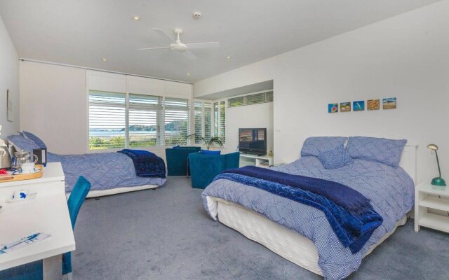 Waiheke Waterfront Lodge