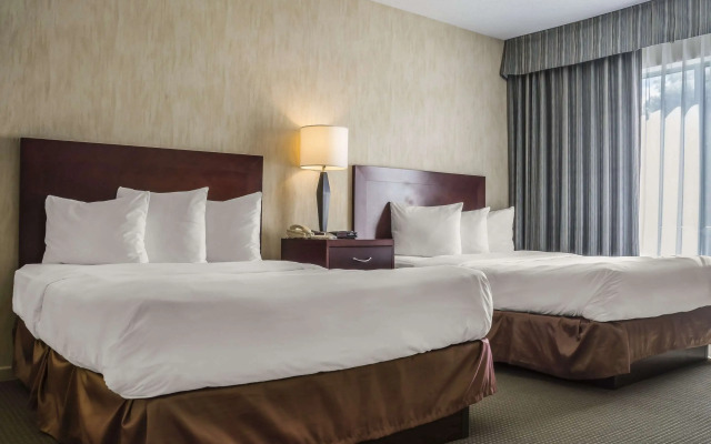 Comfort Suites London