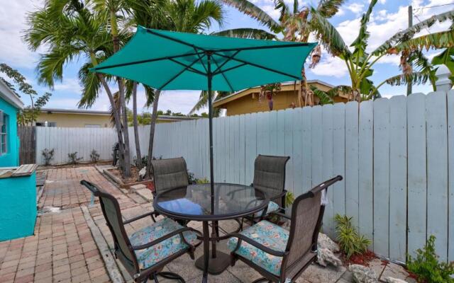 Family Couples Getaway Sleeps 6 Guests