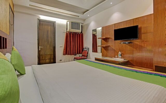 Treebo Trend Hotel Le Grand