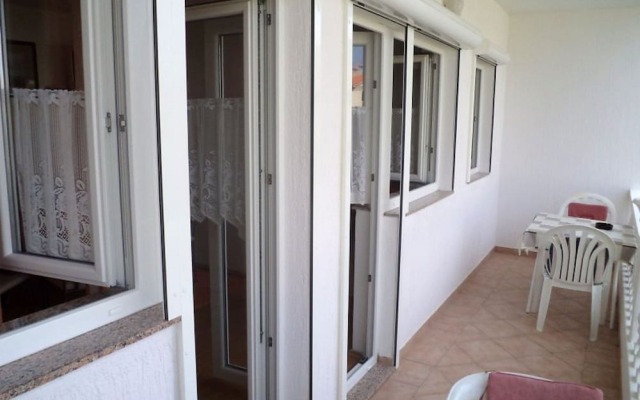 Immaculate 3-bedrooms Apartment in Rab 1-8 Pers