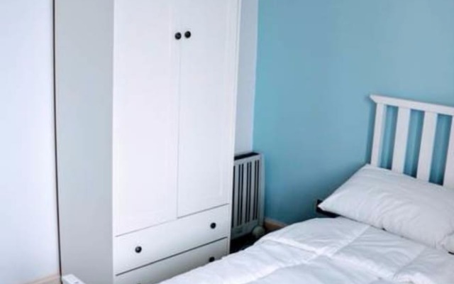 2 Bedroom Central Apartment