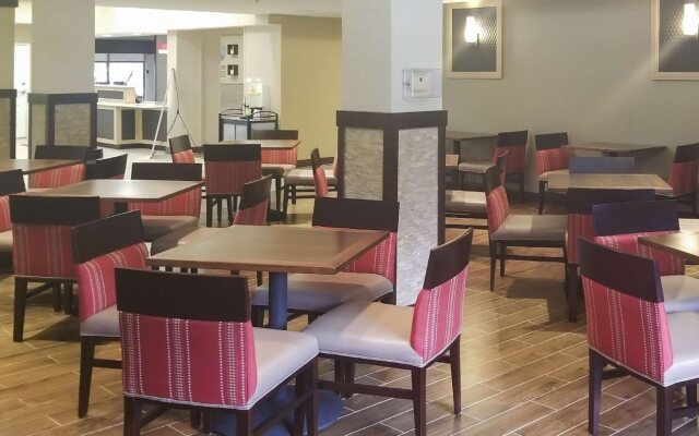 Best Western Plus Orlando East- UCF Area