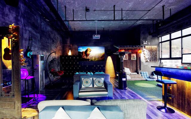 Huangshan Scenic Welda Capsule Youth Hostel