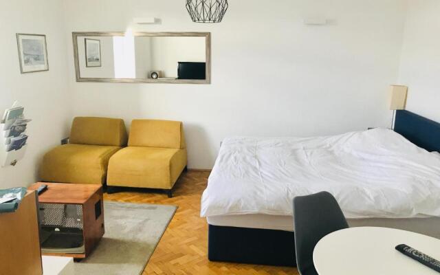 Modern studio in the heart of the city