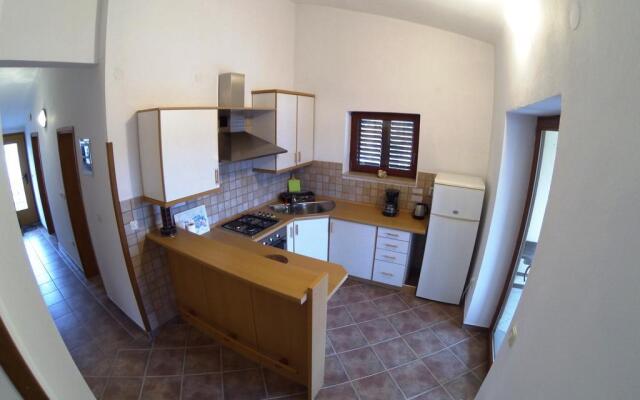 OINA Apartments