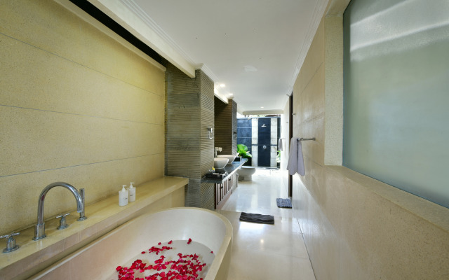 The Khayangan Dreams Villa, Seminyak