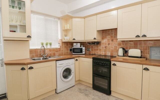 1 Sandy Lane, Chester