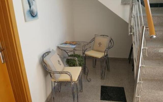 Guest House As