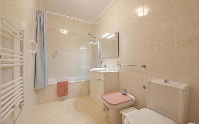 FLH Gaia Valadares Comfy Apartment