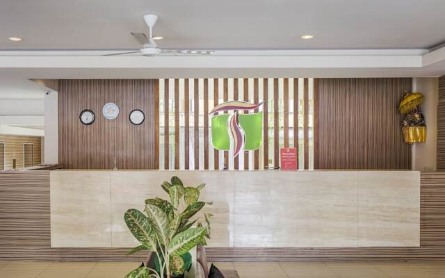 ZEN Rooms Kartika Plaza