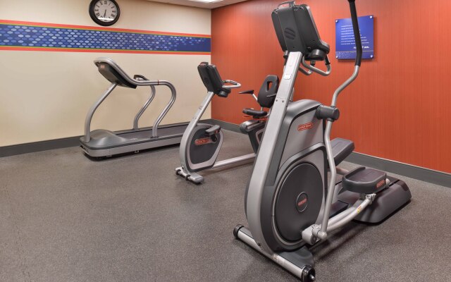 Hampton Inn & Suites Muncie