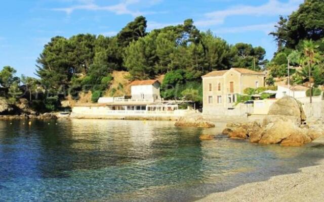 Charming T2 Equipped 1min Walk To Beaches
