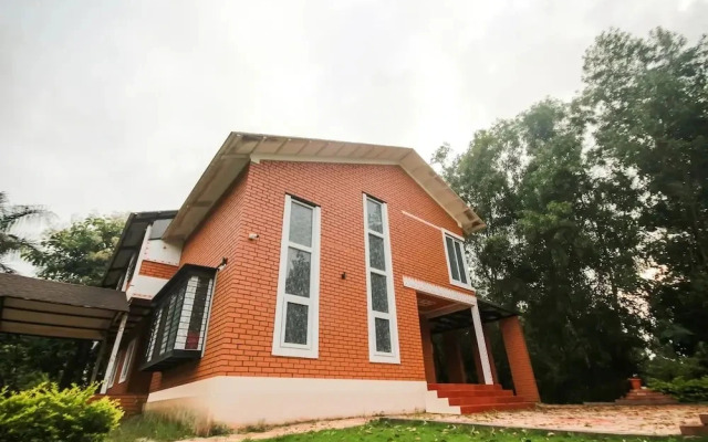 Rashi Farms by OYO Rooms