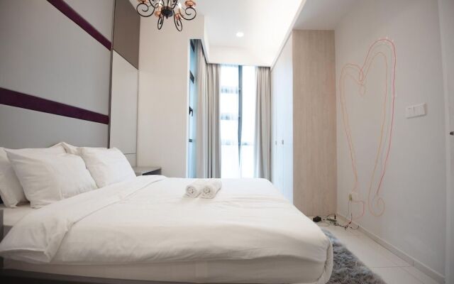 The Robertson by White Forest Suites