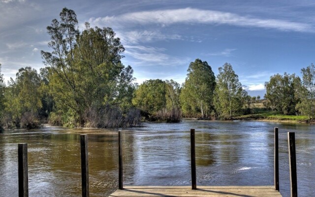 Kam'Bati River Resort
