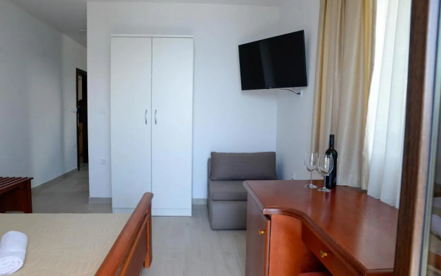 Guest House Sandra Lagadin
