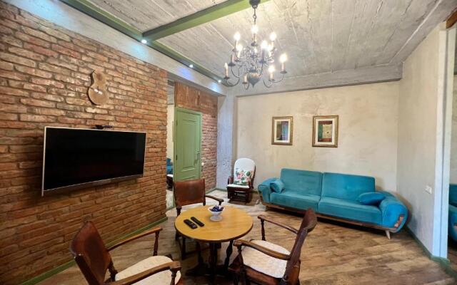 T2&T3 Apartments LEVANTO