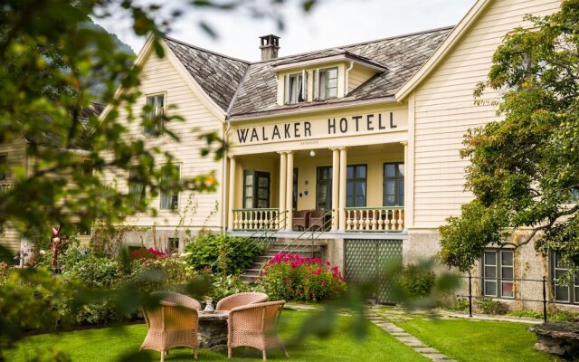Walaker Hotel