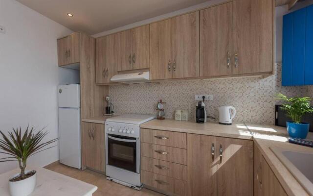 Santorita Suites