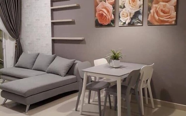 Chiip Apartment in Golden Mansion