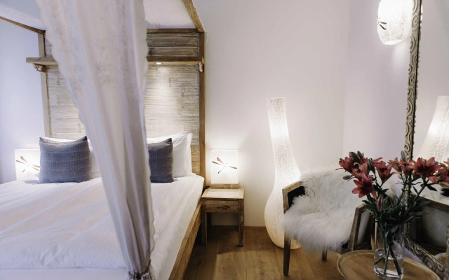 Eyja Guldsmeden Hotel