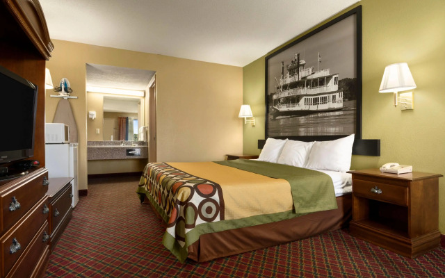 Super 8 by Wyndham Hattiesburg North/University Area