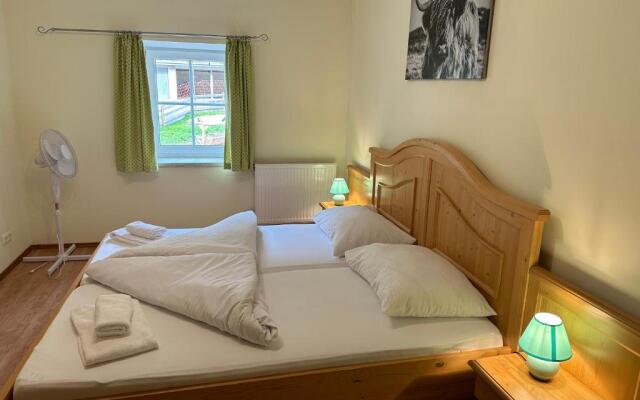 Familienfreundliche Ferienwohnung mit eigener Terrasse, FeWo 8