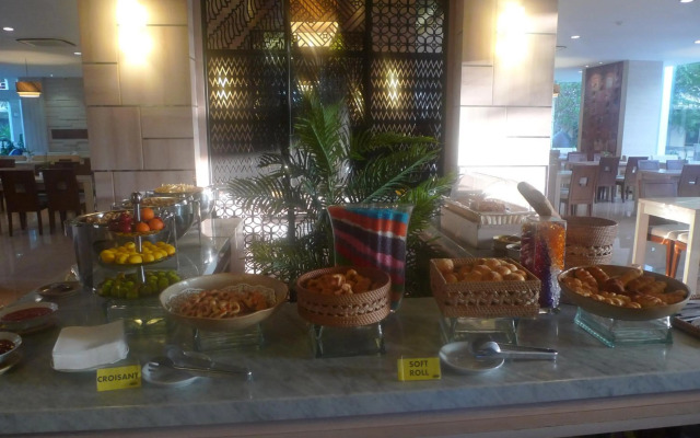 Lombok Raya Hotel