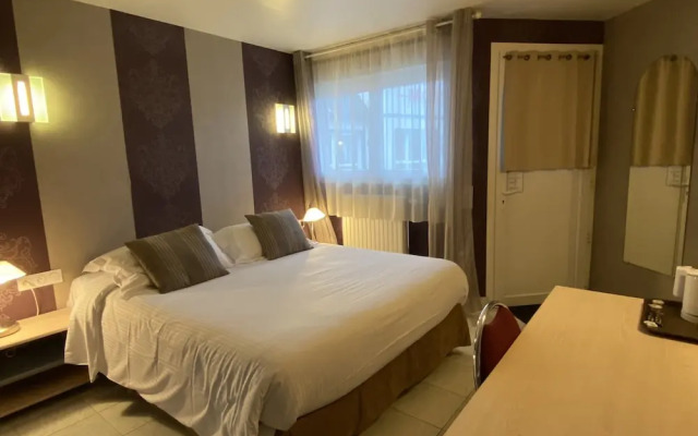 Contact Hôtel - Hôtel les Bleuets & SPA