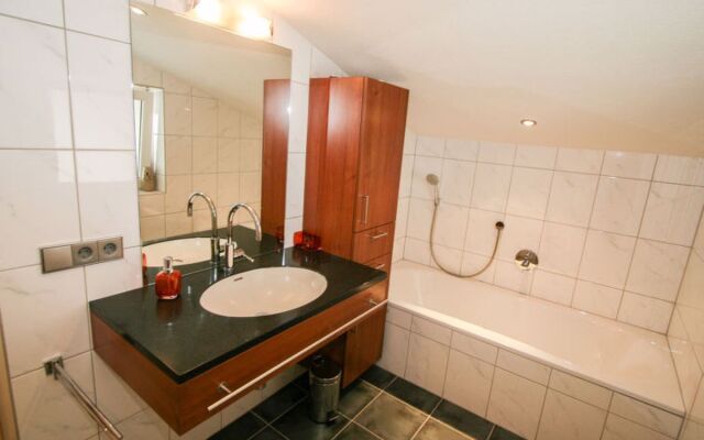 Apartment Sandra See