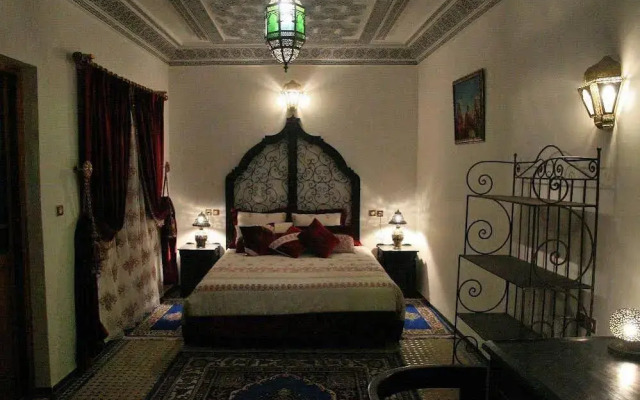 Riad Naila