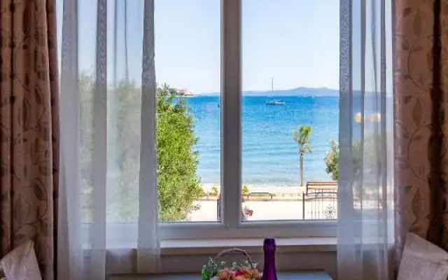 Lanterna Puntamika apt. near beach