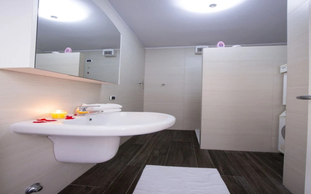 Porto Letizia Dalia 2