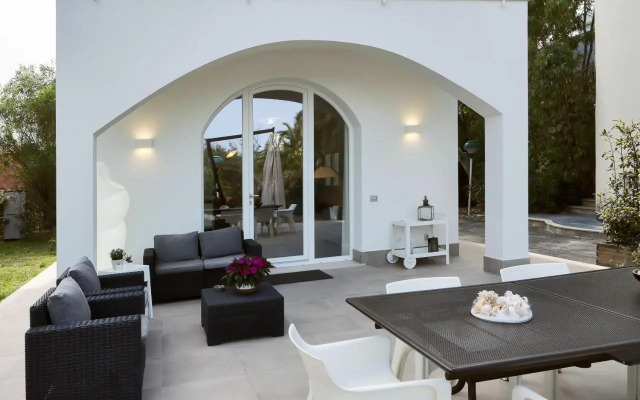 Villa sulla spiaggia tra Catania e Siracusa