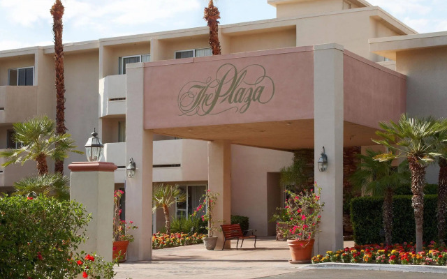 WorldMark Palm Springs - Plaza Resort and Spa