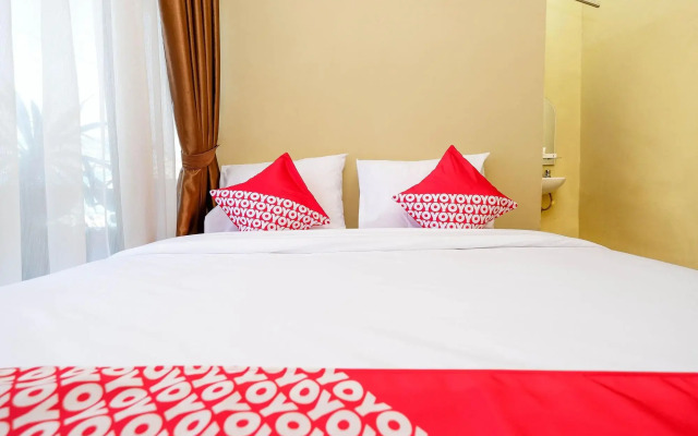 OYO 1312 Graha Wisata Hotel
