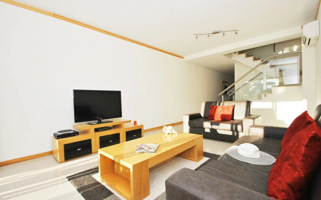 Townhouse Mar 2