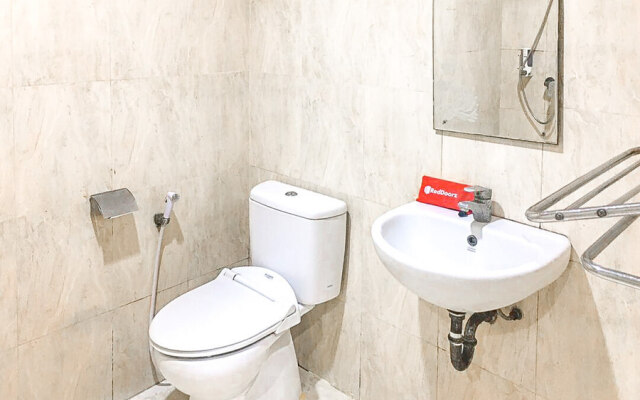 RedDoorz near Bukit Darmo Golf