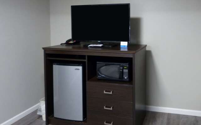 Rodeway Inn & Suites Ontario