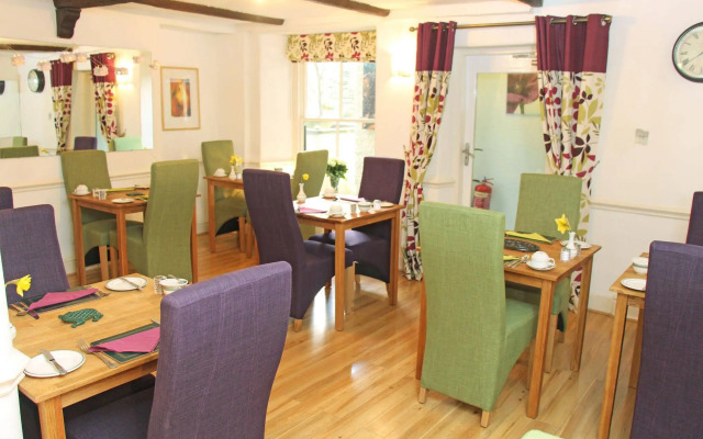 St John's Lodge (incl off-site health club)