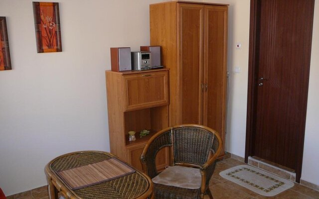 Apartment on Apollon Complex