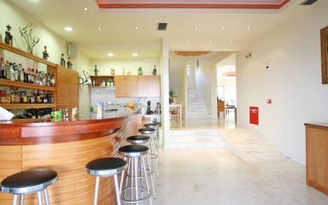 Kanakis Blue Beach Apartments