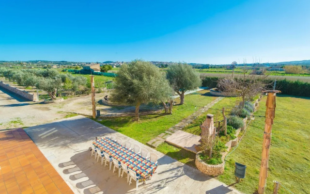 Son Pujol in Montu ri