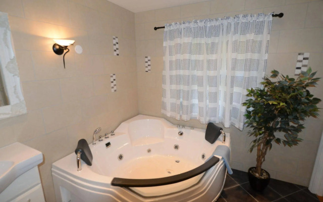 Dragon Villa Reine