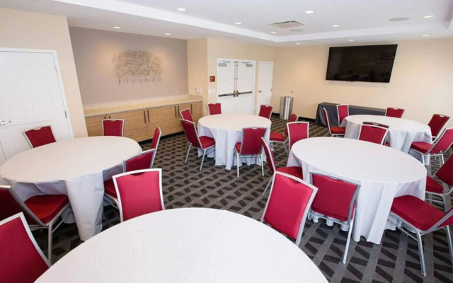 TownePlace Suites by Marriott Pittsburgh Harmarville