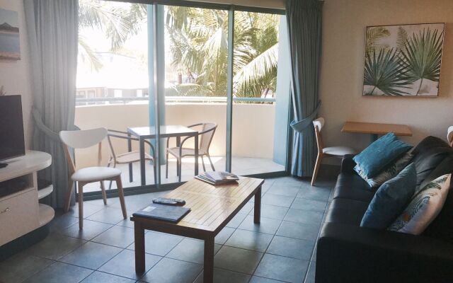 Noosa River Sandy Shores