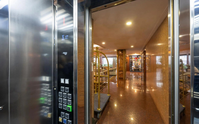 Grand Anka Hotel