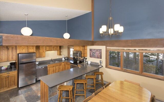 Gold Point Resort Breckenridge by Vacatia