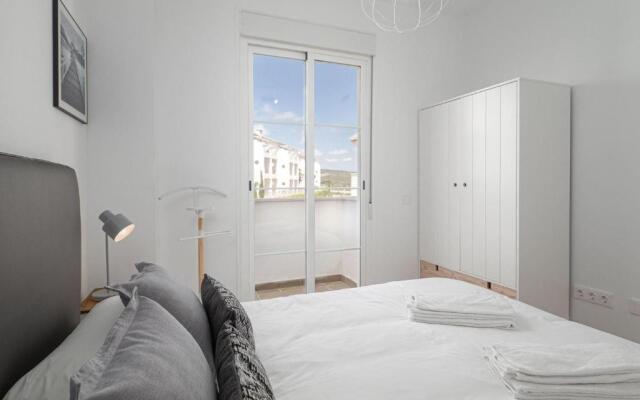 Small Oasis 2375 Sea View